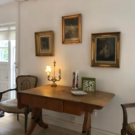 Appleflower Farm Retro Apartment *