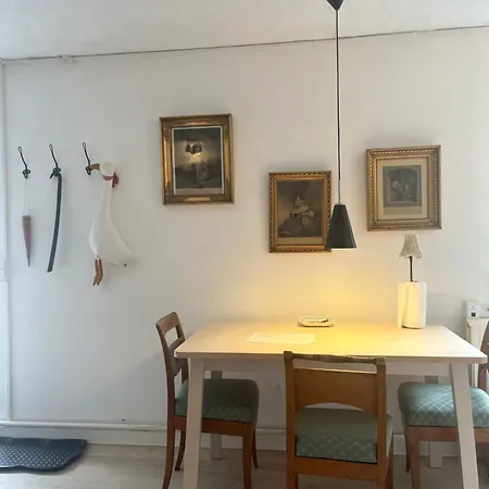 Appleflower Farm Retro Lillerod